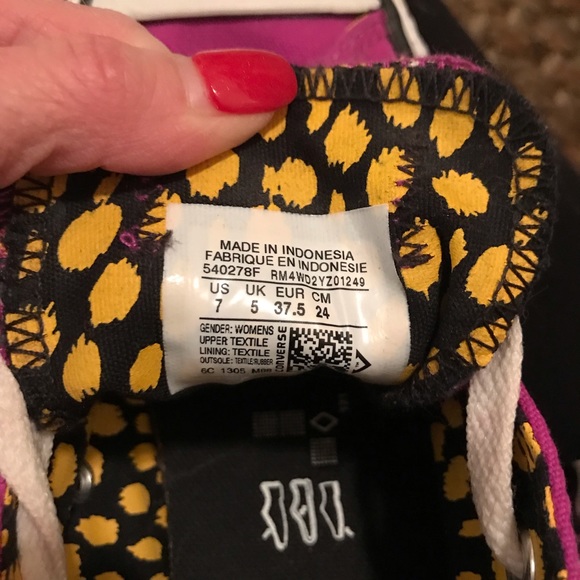 Converse ⭐️ All Star ⭐️ Pink Women’s Size 7 - Picture 6 of 8